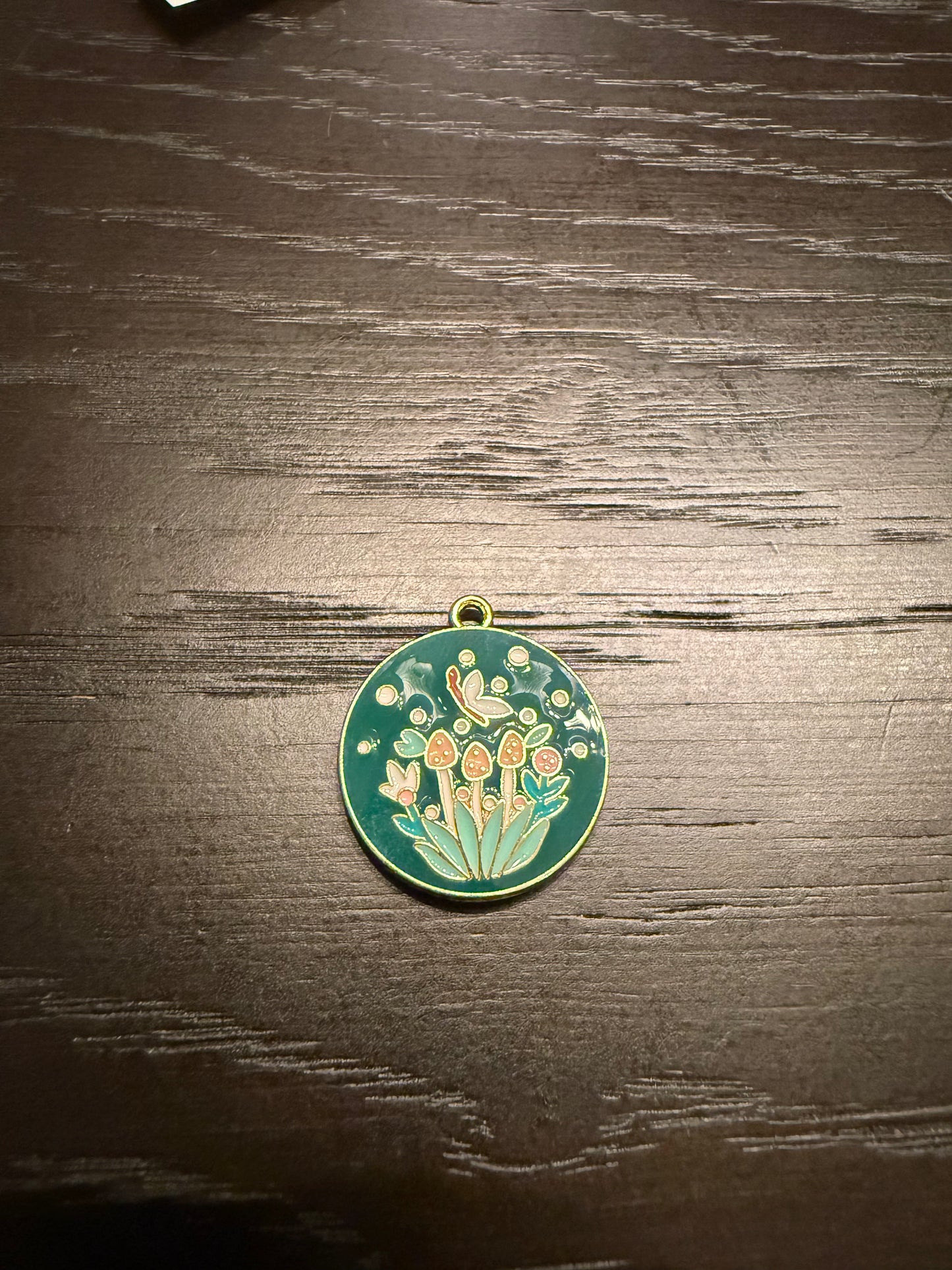 Green Needle Minder