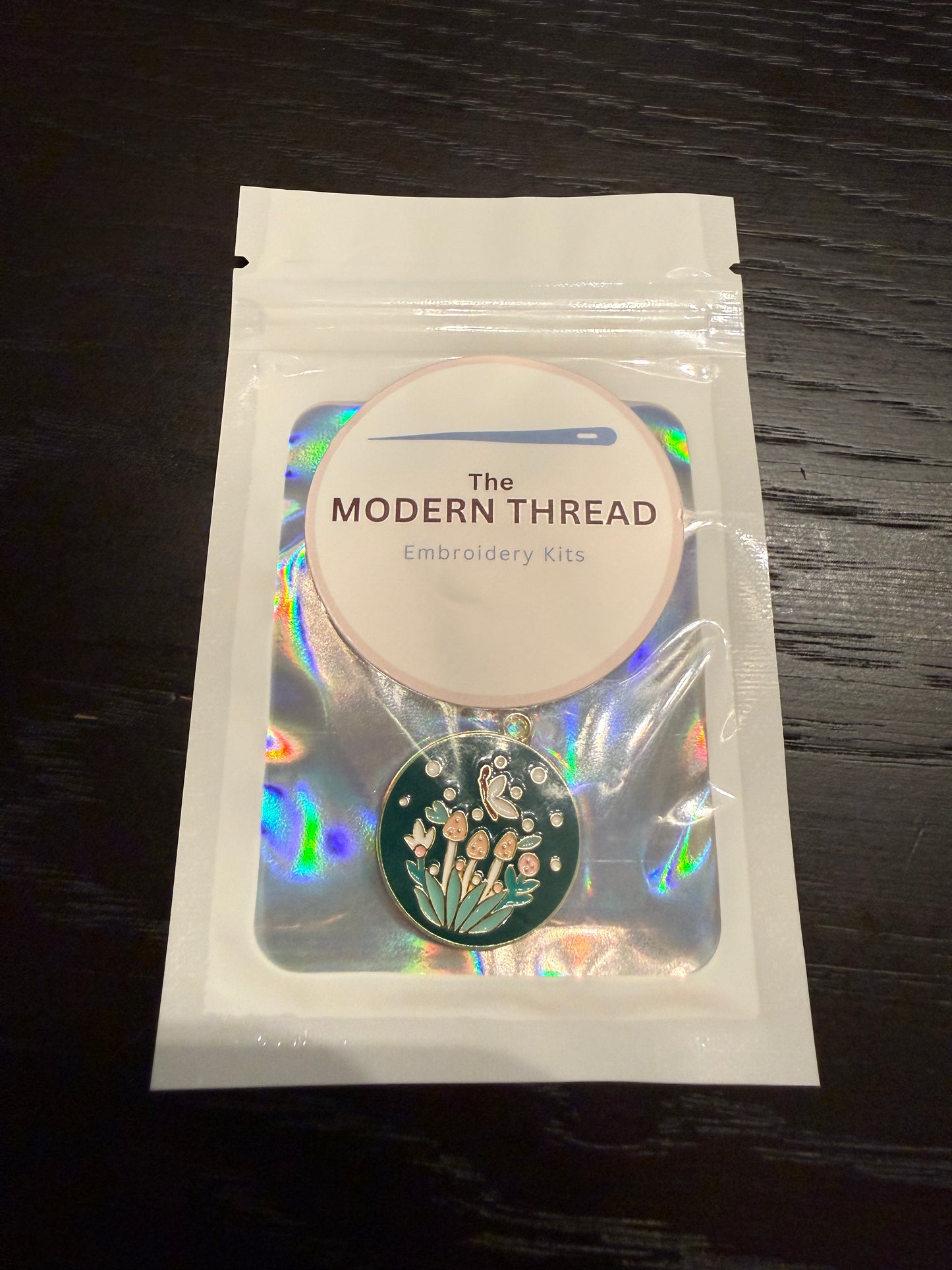 Green Needle Minder